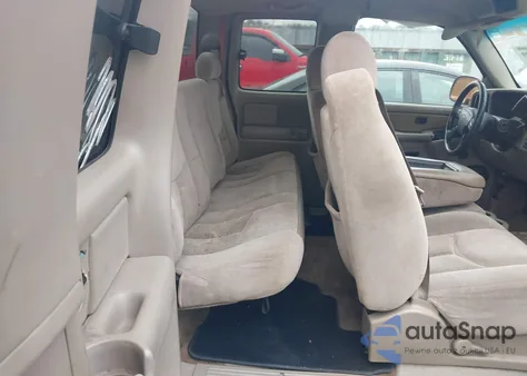 2003 Chevrolet Silverado 1500 Ls z USA, uszkodzony, nr VIN 2GCEC19V531322675